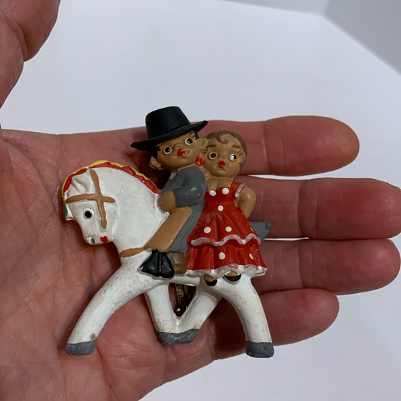 Horse couple Hand Painted Spanish Mud People - Picture 6 of 13